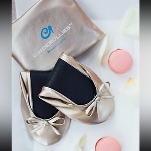 Cinderollies Gold Foldable Ballet Flats / Ballet Slippers - 8.5-9.5